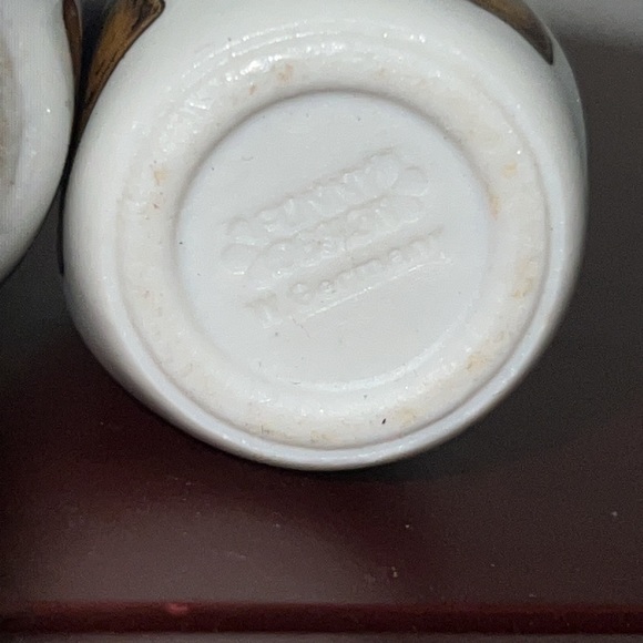 Pair of Mini Santa Clause Taper Candle Holders Two Tiny Candle Holders Ceramic - Picture 4 of 6